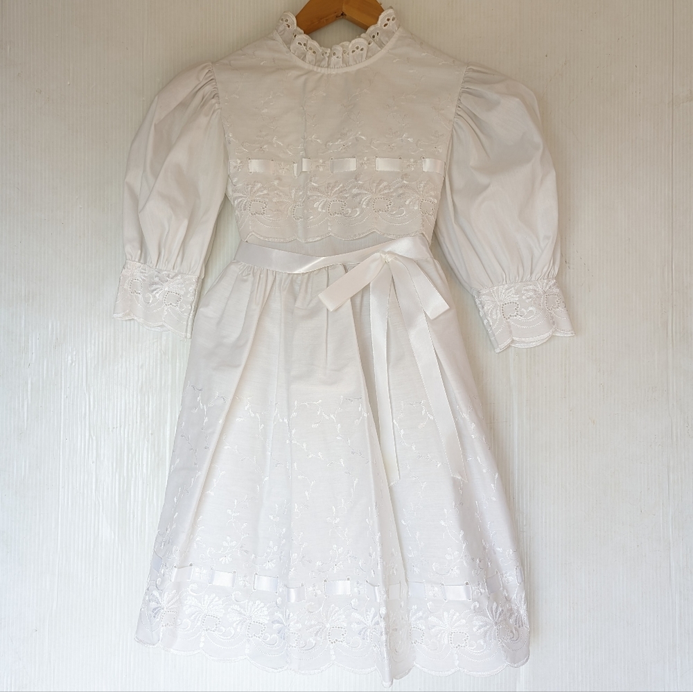 VINTAGE Madonna girls white eyelet lace trimmed embroidered white ruffle dress - Picture 1 of 11